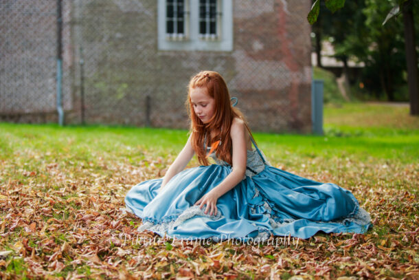 prinses fotoreportage bij oud kasteel inclusief echte prinsessenjurk