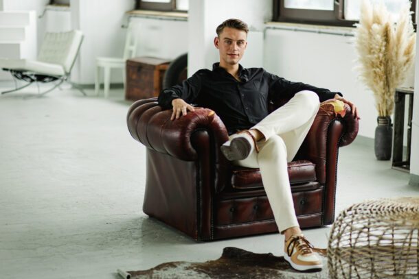 linked-inn portret van een jongeman